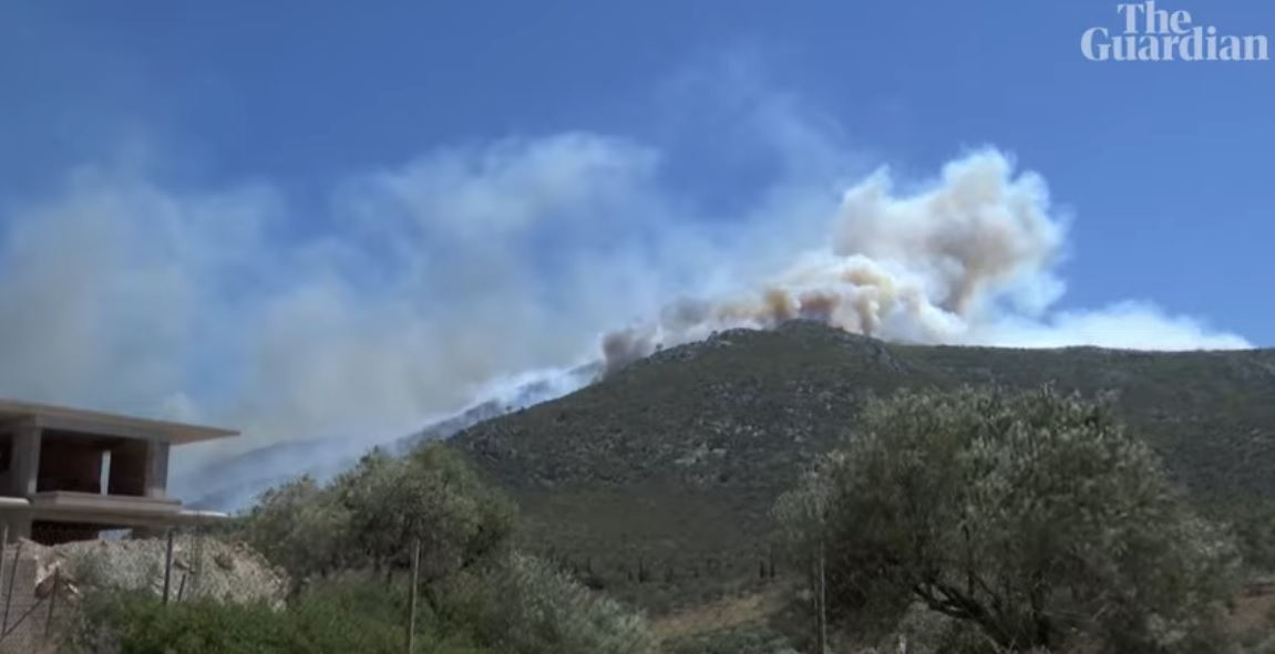 GRECIA: Puternic incendiu de vegetație în apropiere de Atena | VIDEO