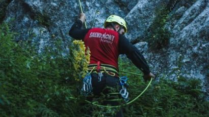 Misiune de salvare a unui tânăr rătăcit în Munţii Maramureşului