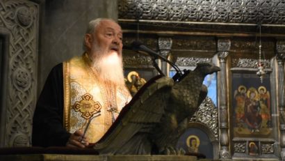 CLUJ: Procesiune religioasă de la Gherla, la Mănăstirea Necula