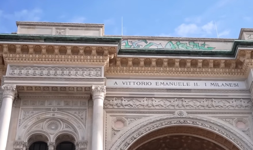 ITALIA: Galleria Vitorio Emanuelle II din Milano, vandalizată | VIDEO