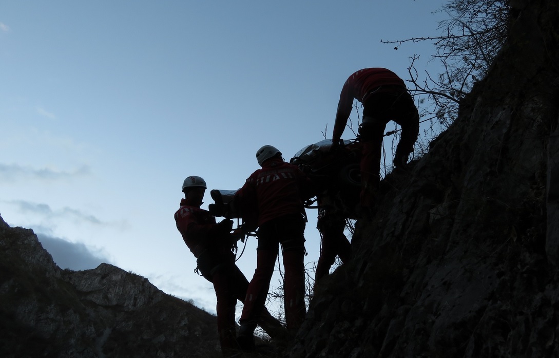 12 persoane, salvate din zonele montane în decursul a 24 de ore