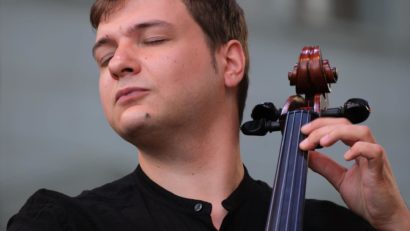 Festival Enescu 2023: Sesiune de autografe a violoncelistului Andrei Ioniță, la Sala Palatului
