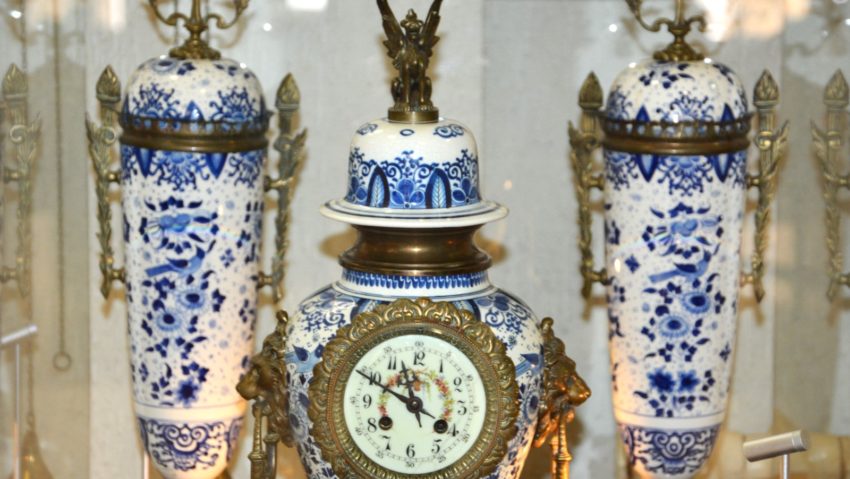 Expoziţie de ceasuri, la Biblioteca Județeană din Constanța