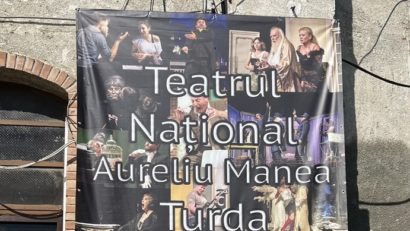 La Teatrul din Turda, toamnă bogată. Aniversări, turnee și premiere | AUDIO