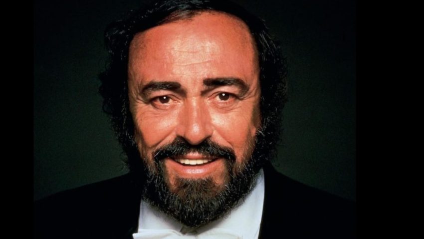 Luciano Pavarotti • La donna è mobile