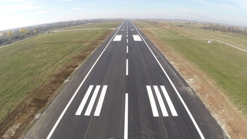 Aeroportul din Craiova a redevenit funcțional