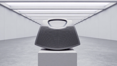 Premieră mondială la Art Safari: Balenciaga I Bang & Olufsen Speaker Bag