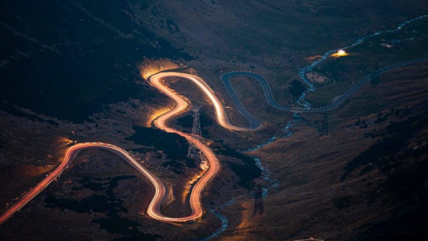 Circulația pe Transfăgărăşan şi Transalpina, închisă din cauza condițiilor meteo