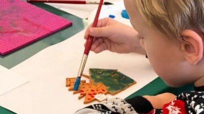BUCUREȘTI: Ateliere de pictură şi decoraţiuni de Crăciun pentru copii