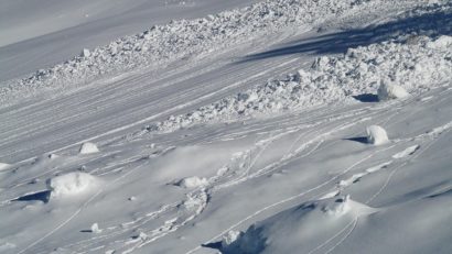 Risc însemnat de avalanşe în munţii Făgăraş, Ţarcu, Godeanu, Parâng şi Şureanu