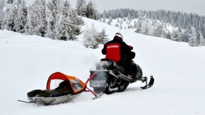 Salvamont: 17 persoane, recuperate de pe munte în decursul a 24 de ore. 11 dintre acestea, transportate la spital