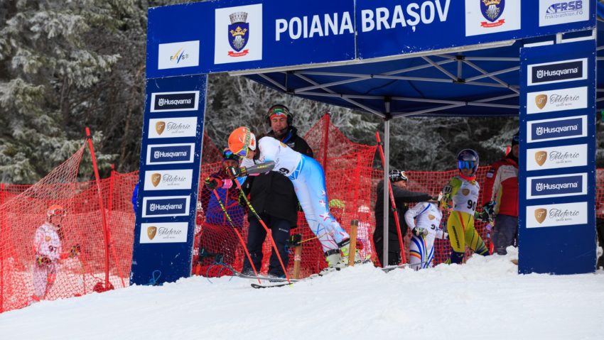 Peste 100 de copii și juniori vor participa la Cupa Teleferic, la schi alpin, în Poiana Brașov
