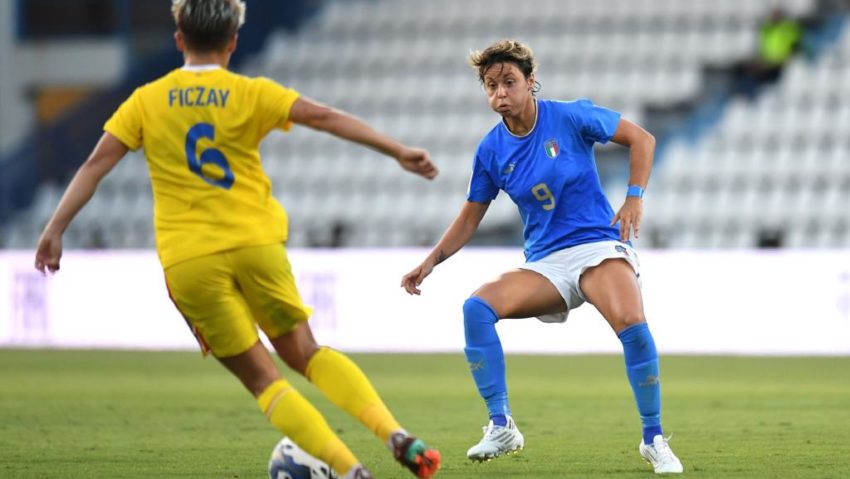 De pe ulițele satului, la Lotul Național de Fotbal Feminin al României | FOTO