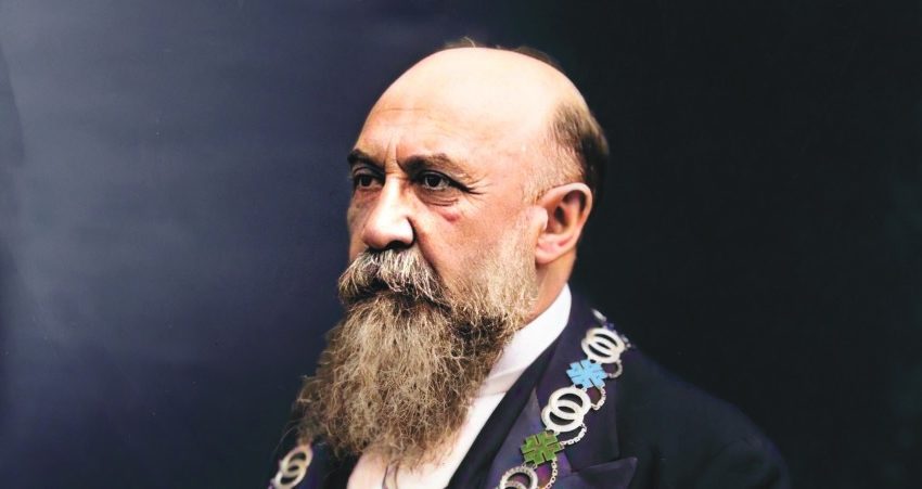 SUCEAVA: Personalitatea istoricului Nicolae Iorga, omagiată printr-o expoziție la Muzeul Naţional al Bucovinei