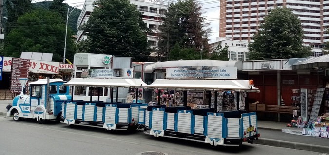 Trenulețul turistic, atracție a stațiunii Băile Herculane