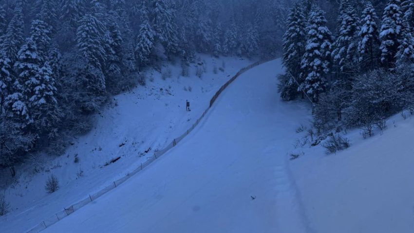 Condiții bune pentru practicarea sporturilor de iarnă în Poiana Brașov!