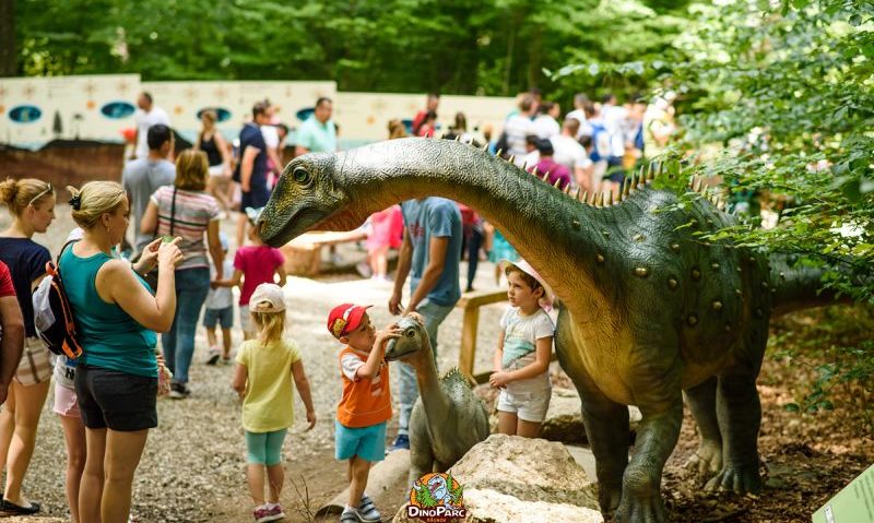 Dino Parc Râșnov a avut peste 450.000 de vizitatori anul trecut