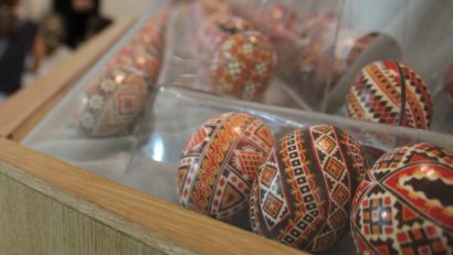 IAȘI: DICE – Atelier de decorat ouă