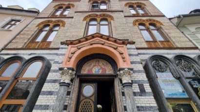 Mii de brașoveni și turiști au participat la slujba Învierii și cea a Vecerniei