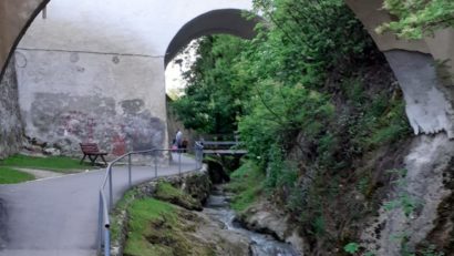 La pas, prin Brașov: După Ziduri