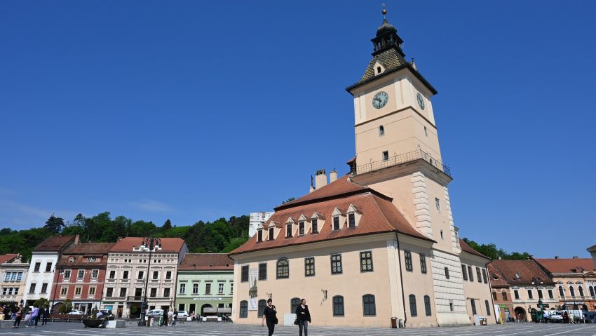 BRAȘOV: Biletul unic de vizitare a muzeelor, tot mai căutat de către turiști BRAȘOV: Biletul unic de vizitare a muzeelor, tot mai căutat de către turiști