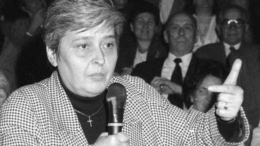 Jeana Gheorghiu (1946 – 2007): O voce pentru adevăr, o viață în slujba publicului Jeana Gheorghiu (1946 – 2007): O voce pentru adevăr, o viață în slujba publicului