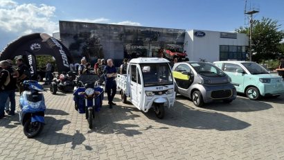 VRANCEA: Expoziție de circa 200 de autoturisme noi și de epocă, motociclete și ATV-uri, la Zilele Focșaniului