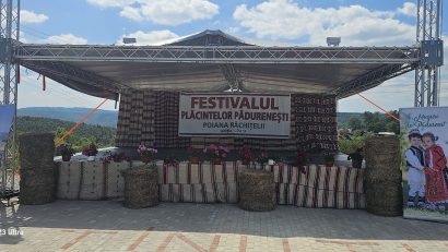 Începe Festivalul plăcintelor pădurenești