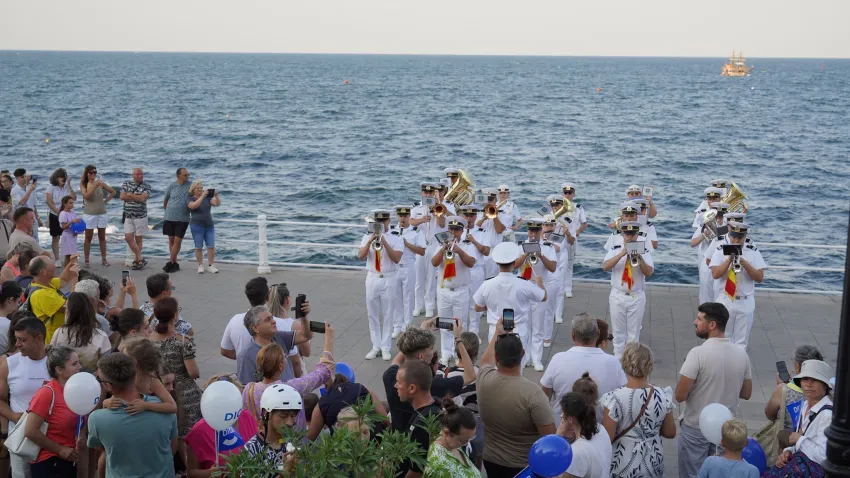 CONSTANȚA: Ziua Marinei Române va fi sărbătorită pe faleză și pe scena maritimă CONSTANȚA: Ziua Marinei Române va fi sărbătorită pe faleză și pe scena maritimă