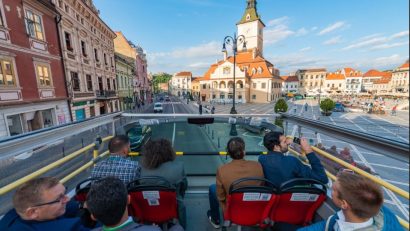 BRAȘOV: Ultimele curse din această toamnă pentru autobuzul turistic