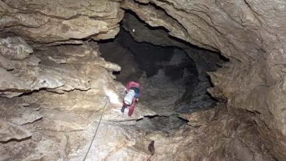 În Avenul de sub Vârful Grind s-a înregistrat un nou record național de adâncime