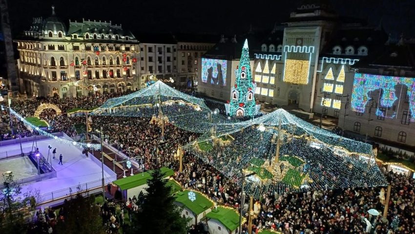 Pregătiri pentru Târgul de Crăciun de la Craiova Pregătiri pentru Târgul de Crăciun de la Craiova