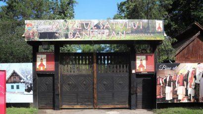 TIMIȘOARA: De zece ori mai mulți vizitatori decât plătitori de bilete la Muzeul Satului Bănățean