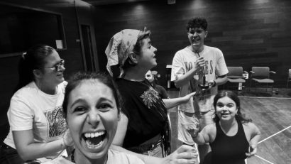 BUCUREȘTI: ”Supernormali / Supernormales” – premieră la Teatrelli