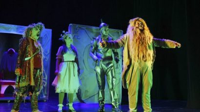 Noiembrie – o lună de emoții la Teatrul din Turda