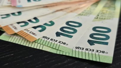 Ministerul Finanțelor: România a atras 4 miliarde de euro prin cea mai de succes emisiune de euroobligațiuni din acest an