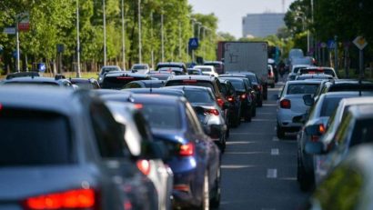 BUCUREȘTI: Proiect de interzicere în trafic a mașinilor de aprovizionare și salubritate în orele de vârf