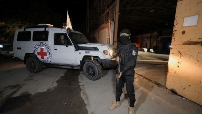 Israelul susține că unul dintre trupurile neînsuflețite predate de Hamas nu corespunde niciunuia dintre ostatici