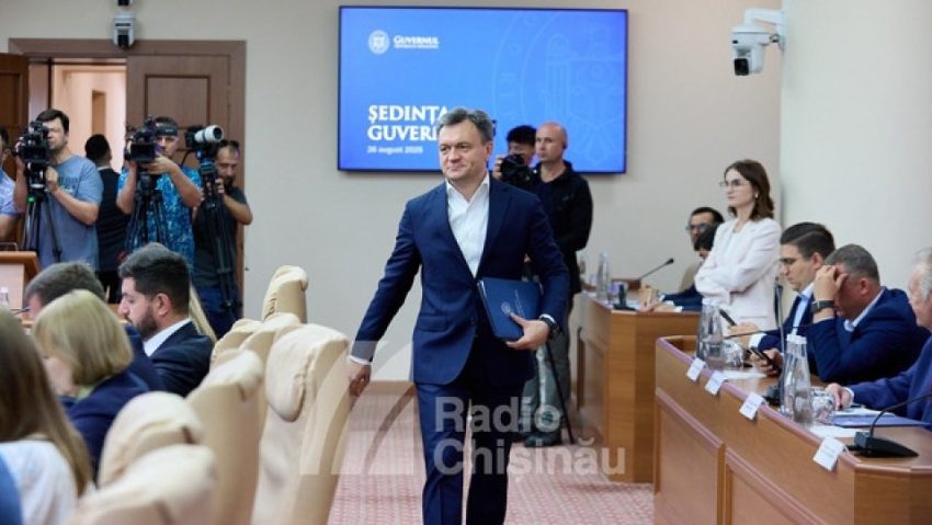 Republica Moldova: Guvernul condus de Dorin Recean a avut ultima şedinţă înaintea validării alegerilor parlamentare Republica Moldova: Guvernul condus de Dorin Recean a avut ultima şedinţă înaintea validării alegerilor parlamentare