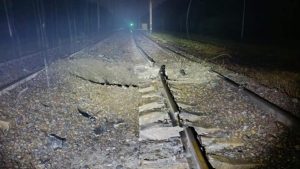 Rusia intensifică atacurile asupra trenurilor din Ucraina: „O bătălie clară pentru căile ferate”, denunță Kievul