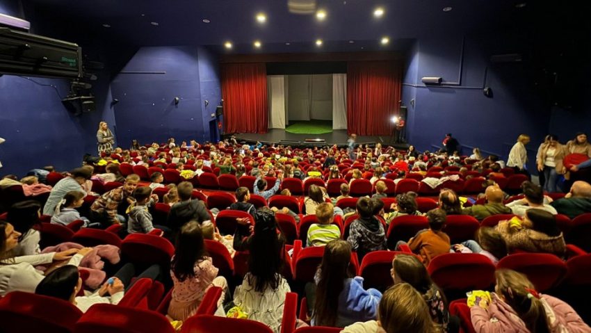 Spectacole despre responsabilitate şi maturizare, pe scena Teatrului de Păpuşi „Puck” Spectacole despre responsabilitate şi maturizare, pe scena Teatrului de Păpuşi „Puck”