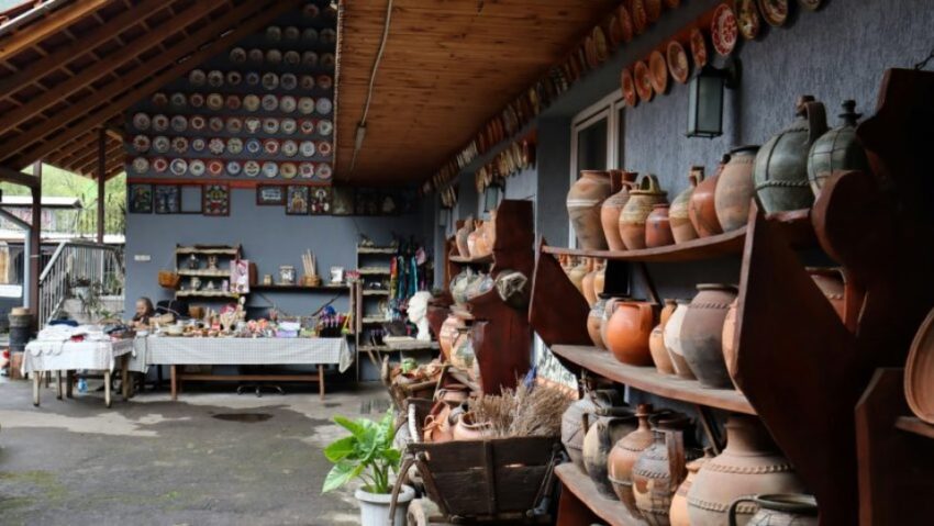 GORJ: Artiști și meșteșugari din județ, în turneul cultural „Tradițiile românești care trec Prutul”, la Chișinău, Drochia și Cahul GORJ: Artiști și meșteșugari din județ, în turneul cultural „Tradițiile românești care trec Prutul”, la Chișinău, Drochia și Cahul