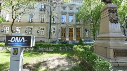 Comandantul Spitalului Militar Central și alți 18 militari, urmăriți penal pentru nereguli într-un proiect cu fonduri europene
