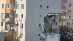 Explozie în Rahova: Oamenii cazaţi în weekend în hoteluri vor fi relocaţi în apartamente, începând de luni