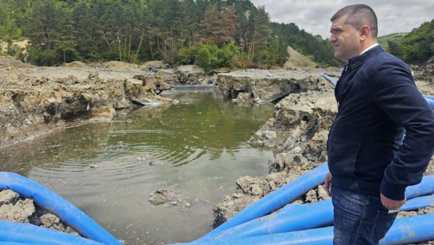 Ministrul Miruță: „Salrom și-a bătut joc de banii și resursele românilor” Ministrul Miruță: „Salrom și-a bătut joc de banii și resursele românilor”