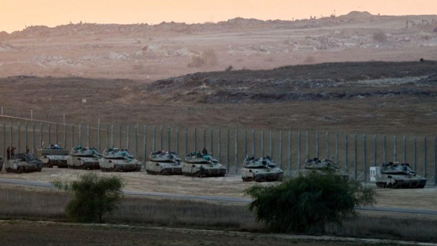 După lovituri sângeroase asupra Fâșiei Gaza, Israelul anunță că reia armistițiul cu Hamas După lovituri sângeroase asupra Fâșiei Gaza, Israelul anunță că reia armistițiul cu Hamas
