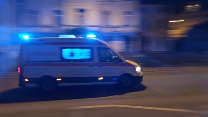 CLUJ: Ambulanță implicată într-un grav accident rutier, la Huedin