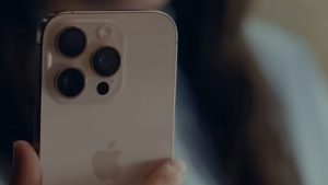 Procurorii francezi acuză Apple de colectare ilegală de date prin asistentul vocal Siri