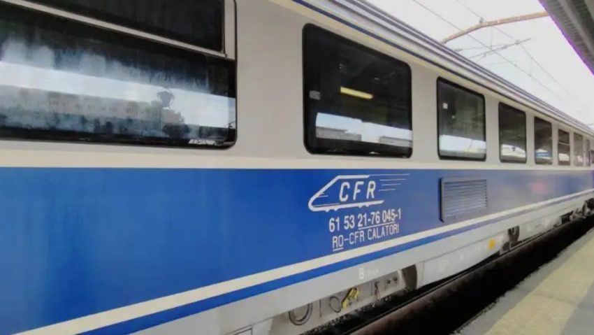 Traficul feroviar între stațiile Roșiori Nord și Atârnați, suspendat marți dimineață din cauza unei defecțiuni