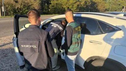 Rețea de hoți de mașini de lux, formată în principal din români, moldoveni, ruși și ucraineni, destructurată
